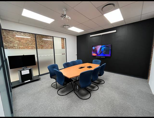 5,141M² OFFICE TO LET IN WOODSTOCK